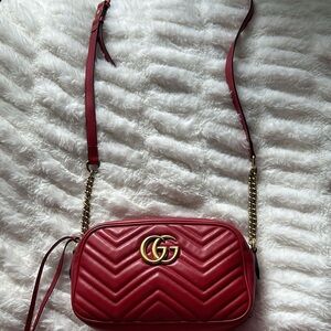 Gucci- GG Marmount Shoulder Bag